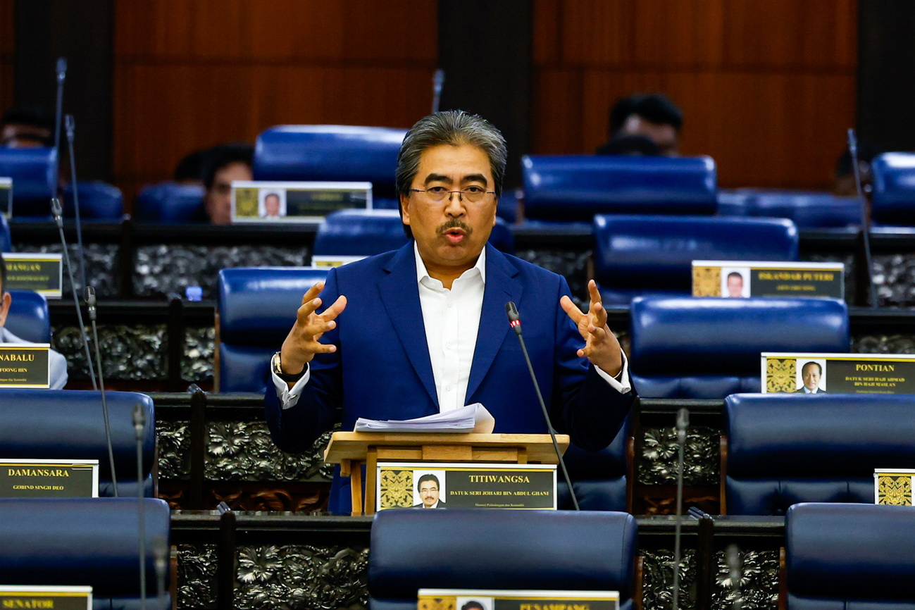 佐哈里:加强产地管制 橡胶手套续出口美国